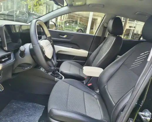 KIA-STONIC-2025