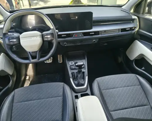 KIA-STONIC-2025