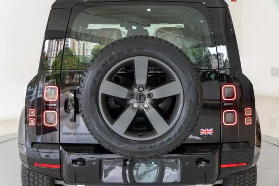 LAND ROVER-DEFENDER-2026