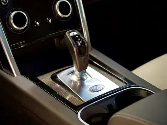 LAND ROVER-DISCOVERY SPORT-2.0 D180 TURBO DIESEL R-DYNAMIC SE AUTOMÁTICO LAND ROVER-DISCOVERY SPORT-2020