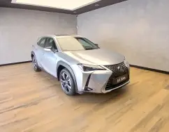 LEXUS UX 300h 2.0 VVT-I HYBRID CVT LEXUS UX 300h 2.0 VVT-I HYBRID CVT