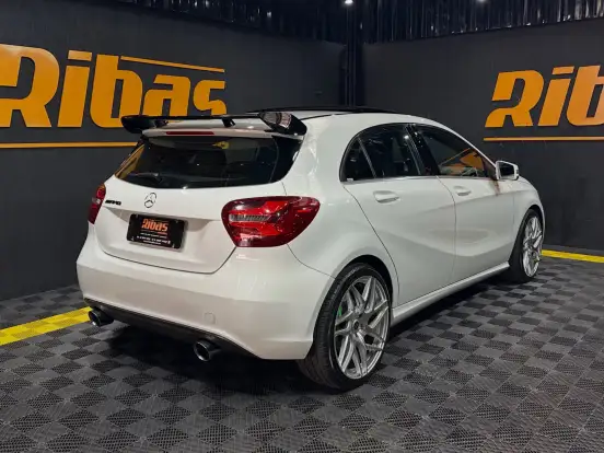 MERCEDES-BENZ-A 200-2017