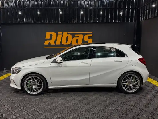 MERCEDES-BENZ-A 200-2017