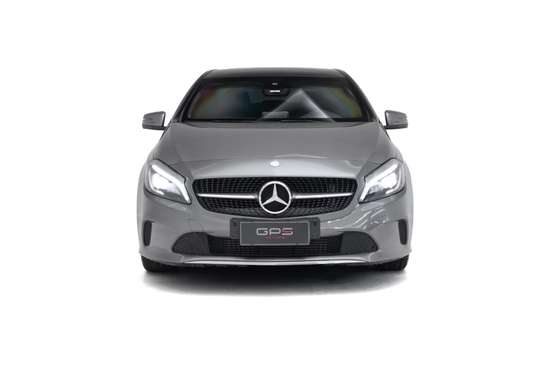 MERCEDES-BENZ-A 200-2017