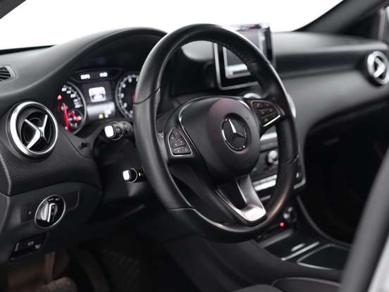MERCEDES-BENZ-A 200-1.6 CGI FLEX 7G-DCT MERCEDES-BENZ-A 200-2017