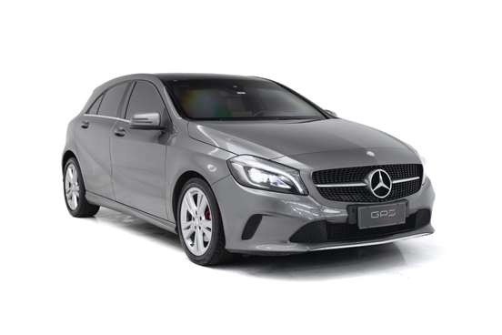 MERCEDES-BENZ-A 200-2017