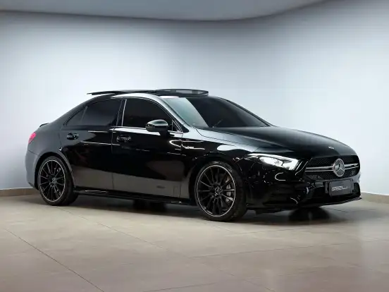 MERCEDES-BENZ-A 35 AMG-2021