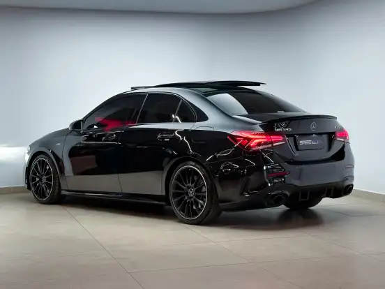 MERCEDES-BENZ-A 35 AMG-2021