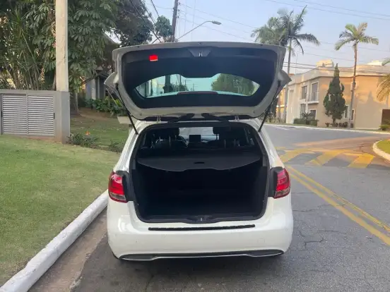 MERCEDES-BENZ-B 200-2016