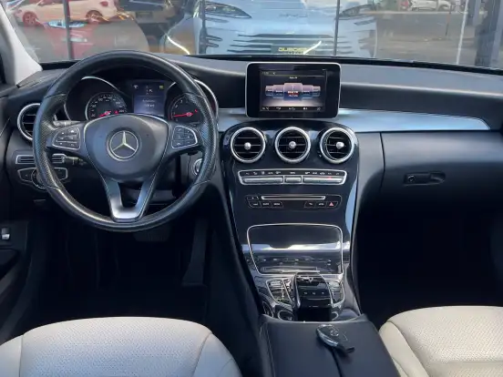 MERCEDES-BENZ-C 180-1.6 CGI AVANTGARDE 16V TURBO GASOLINA 4P AUTOMÁTICO MERCEDES-BENZ-C 180-2016