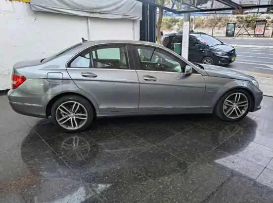 MERCEDES-BENZ-C 180-2012