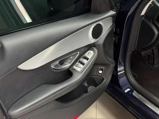 MERCEDES-BENZ-C 180-1.6 CGI AVANTGARDE 16V TURBO GASOLINA 4P AUTOMÁTICO MERCEDES-BENZ-C 180-2017
