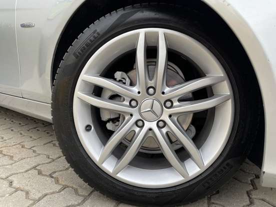 MERCEDES-BENZ-C 180-2011