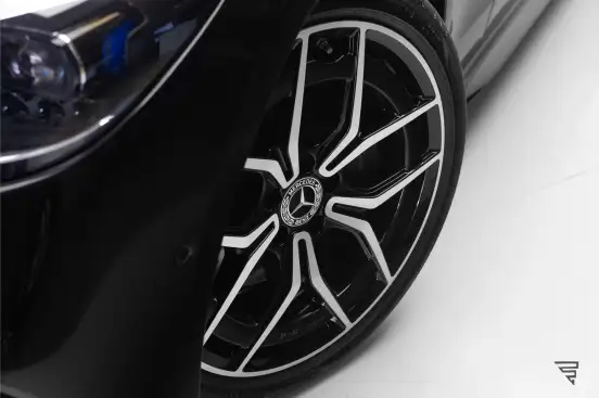 MERCEDES-BENZ-C 300-2024