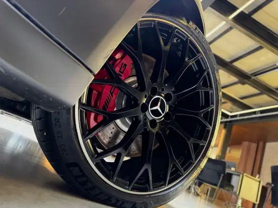MERCEDES-BENZ-C 63 AMG-2024
