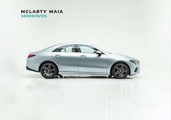 MERCEDES-BENZ-CLA 200-2024