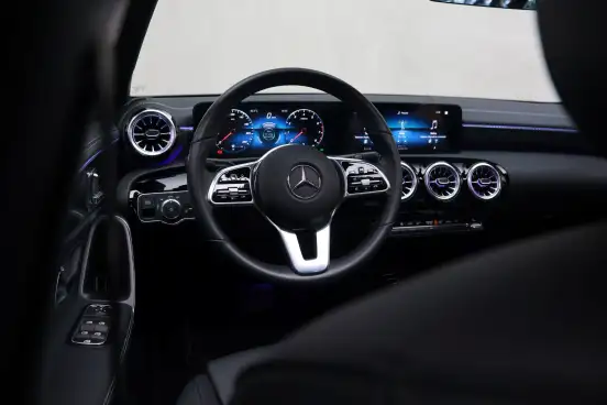 MERCEDES-BENZ-CLA 250-2.0 CGI GASOLINA 7G-DCT MERCEDES-BENZ-CLA 250-2022