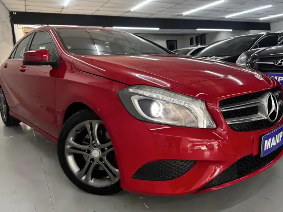 MERCEDES-BENZ-CLASSE A-1.6 200 TURBO URBAN GASOLINA 4P AUTOMATIZADO MERCEDES-BENZ-CLASSE A-2014