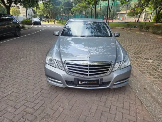 MERCEDES-BENZ-E 500-2011