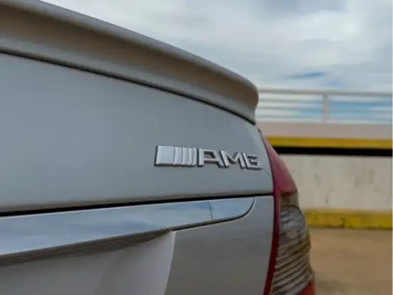 MERCEDES-BENZ-E 63 AMG-6.2 SEDAN V8 32V GASOLINA 4P AUTOMÁTICO MERCEDES-BENZ-E 63 AMG-2006