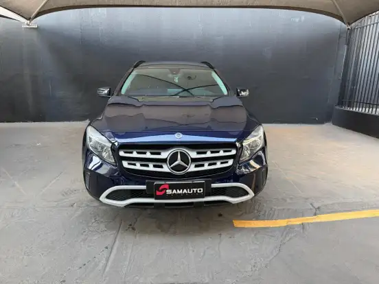 MERCEDES-BENZ-GLA 200-2018