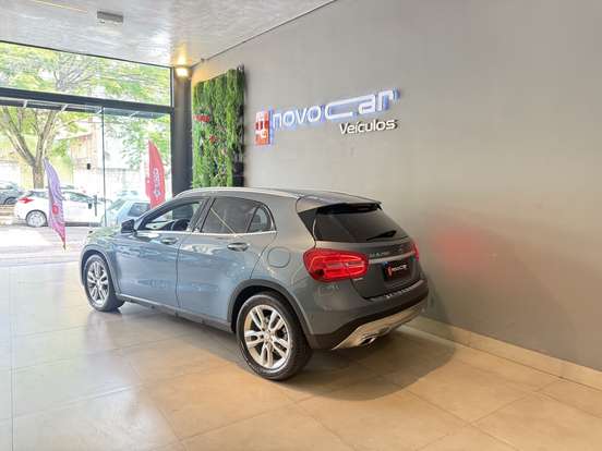 MERCEDES-BENZ-GLA 200-1.6 CGI ADVANCE 16V TURBO GASOLINA 4P AUTOMÁTICO MERCEDES-BENZ-GLA 200-2014