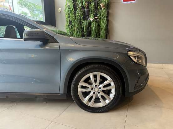 MERCEDES-BENZ-GLA 200-1.6 CGI ADVANCE 16V TURBO GASOLINA 4P AUTOMÁTICO MERCEDES-BENZ-GLA 200-2014