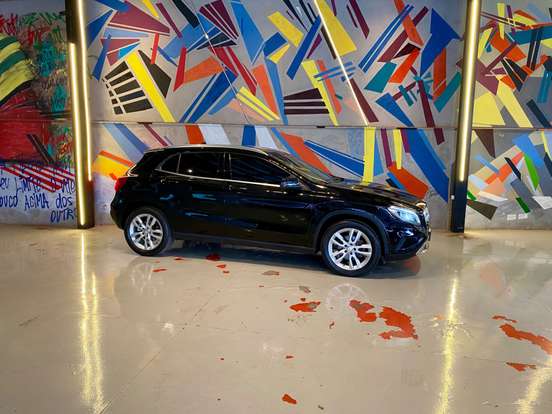 MERCEDES-BENZ-GLA 200-1.6 CGI STYLE 16V TURBO FLEX 4P AUTOMÁTICO MERCEDES-BENZ-GLA 200-2015