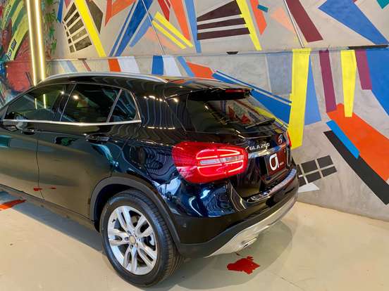 MERCEDES-BENZ-GLA 200-1.6 CGI STYLE 16V TURBO FLEX 4P AUTOMÁTICO MERCEDES-BENZ-GLA 200-2015