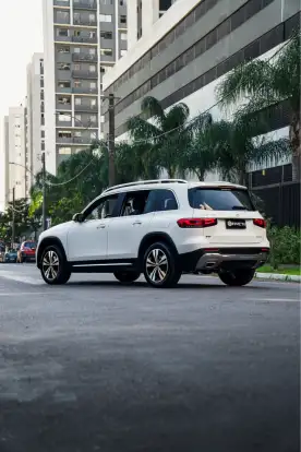 MERCEDES-BENZ-GLB 200-2021