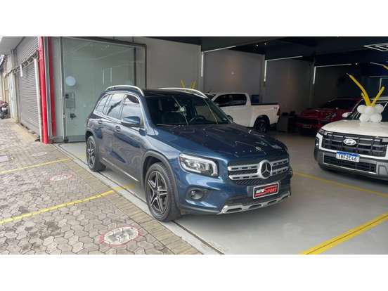 MERCEDES-BENZ-GLB 200-2021