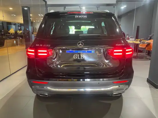 MERCEDES-BENZ-GLB 220-2.0 MHEV PROGRESSIVE 4MATIC 8G-DCT MERCEDES-BENZ-GLB 220-2025