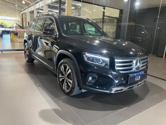 MERCEDES-BENZ-GLB 220-2025