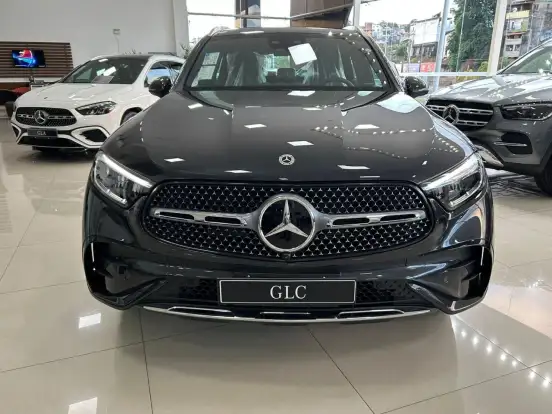 MERCEDES-BENZ-GLC 300-2026