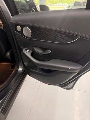 MERCEDES-BENZ-GLC 300-2020