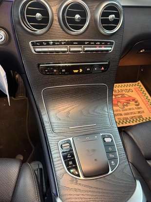 MERCEDES-BENZ-GLC 300-2020