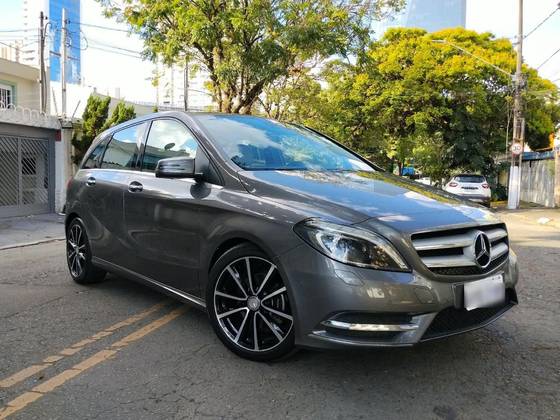 MERCEDES-BENZ B 200 1.6 SPORT TURBO GASOLINA 4P AUTOMÁTICO