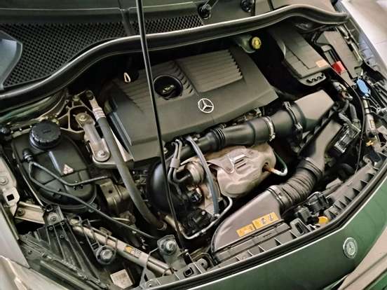 MERCEDES-BENZ-B 200-1.6 SPORT TURBO GASOLINA 4P AUTOMÁTICO MERCEDES-BENZ-B 200-2014