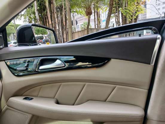 MERCEDES-BENZ-CLS 63 AMG-2011