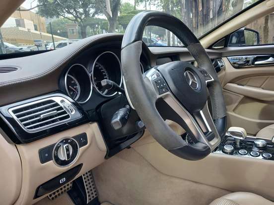 MERCEDES-BENZ-CLS 63 AMG-5.5 V8 TURBO GASOLINA 4P AUTOMÁTICO MERCEDES-BENZ-CLS 63 AMG-2011