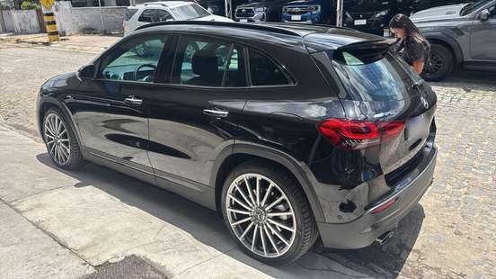 MERCEDES-BENZ-GLA 35 AMG-2022