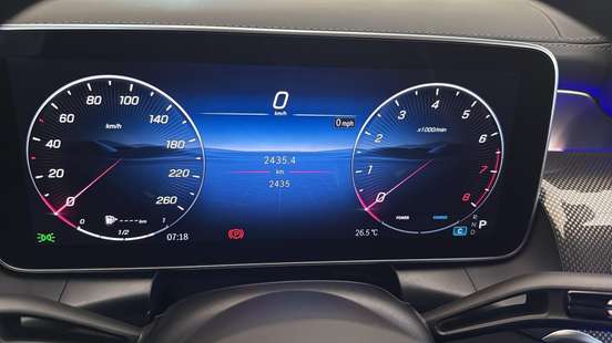 MERCEDES-BENZ-GLC 300-2025