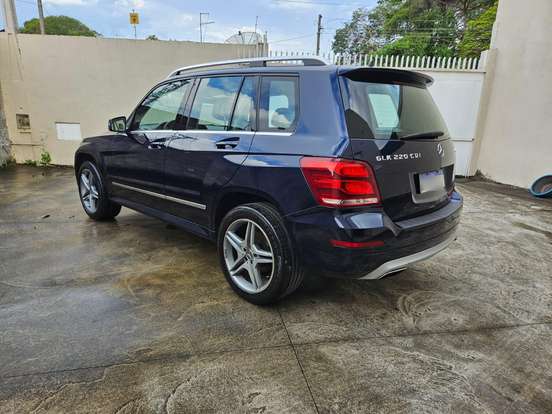 MERCEDES-BENZ-GLK 220-2.1 CDI SPORT 4X4 DIESEL 4P AUTOMÁTICO MERCEDES-BENZ-GLK 220-2015