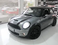 MINI COOPER 1.6 S JOHN COOPER WORKS 16V TURBO GASOLINA 2P AUTOMATICO MINI COOPER 1.6 S JOHN COOPER WORKS 16V TURBO GASOLINA 2P AUTOMATICO
