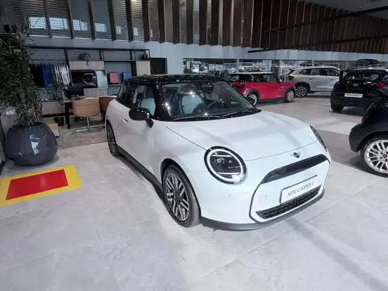 MINI-COOPER-2025