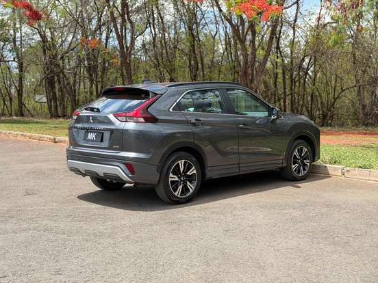 MITSUBISHI-ECLIPSE CROSS-2024