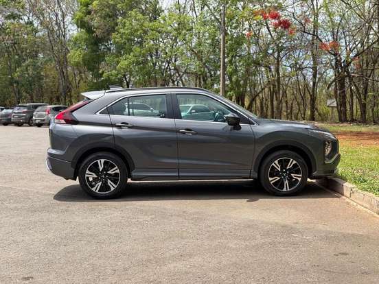 MITSUBISHI-ECLIPSE CROSS-2024