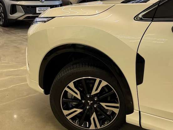 MITSUBISHI-ECLIPSE CROSS-1.5 MIVEC TURBO GASOLINA HPE-S CVT MITSUBISHI-ECLIPSE CROSS-2025