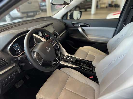 MITSUBISHI-ECLIPSE CROSS-1.5 MIVEC TURBO GASOLINA HPE-S CVT MITSUBISHI-ECLIPSE CROSS-2024
