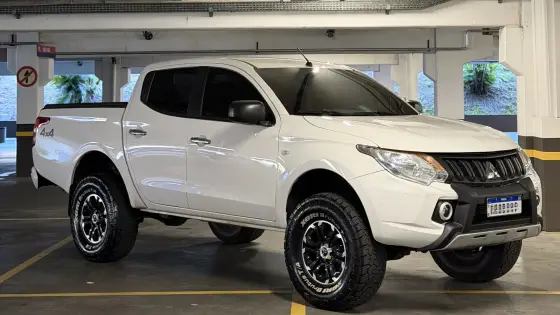 MITSUBISHI L200 TRITON 2.4 16V TURBO DIESEL OUTDOOR GLX CD 4X4 MANUAL
